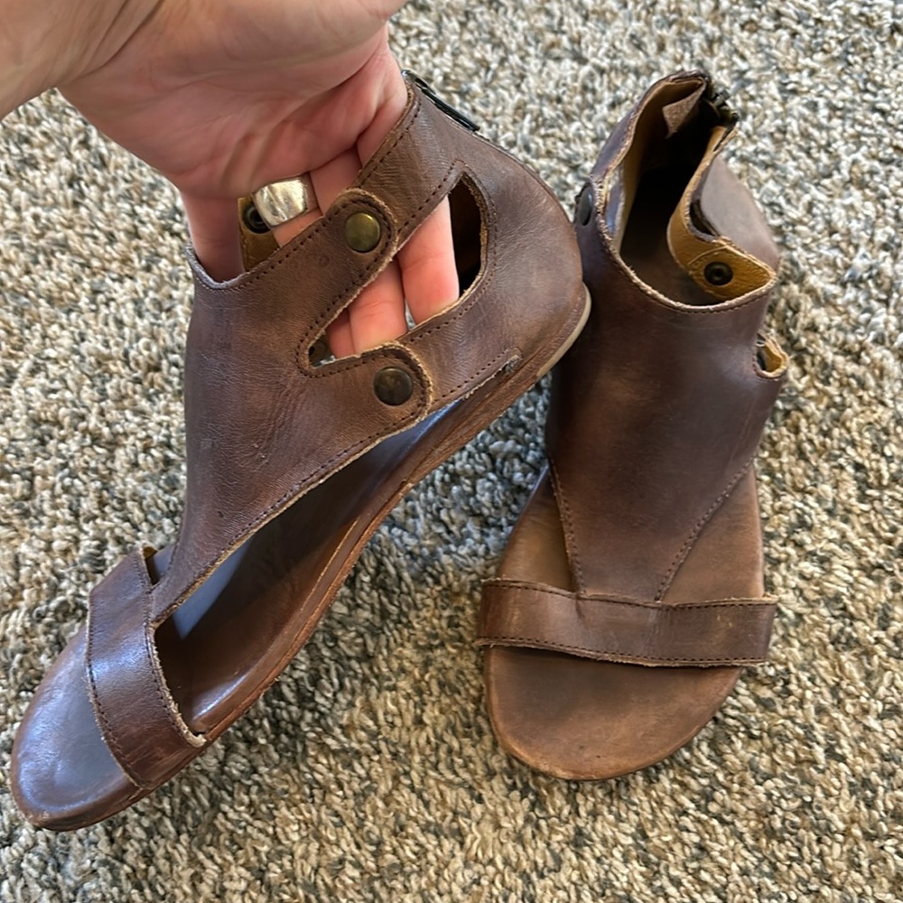 Bedstu sandals
